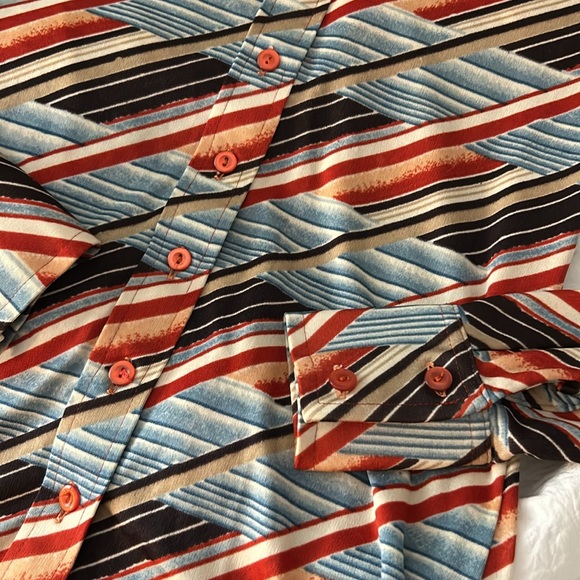 Vintage 1970’s Vicki Volts Button Down Cuffed Cuffed Sleeves Blouse - Picture 10 of 17